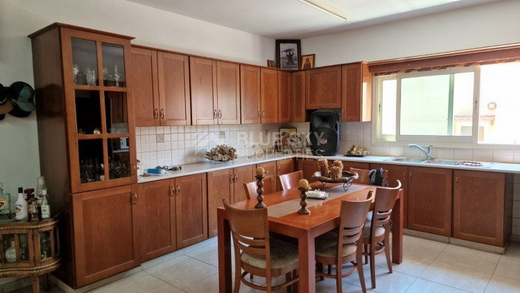 4 Bed House To Rent In Agia Fylaxis Limassol Cyprus
