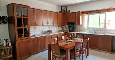 4 Bed House To Rent In Agia Fylaxis Limassol Cyprus