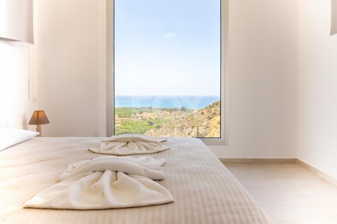 Three Bed luxury Villa In Kissonerga, Paphos