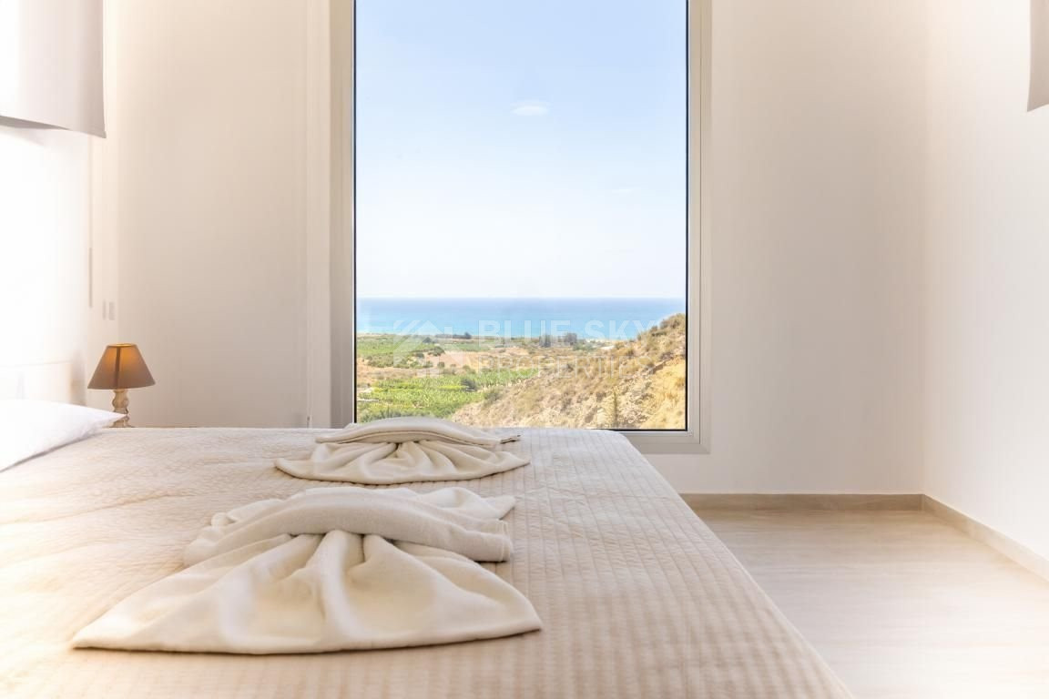 Three Bed luxury Villa In Kissonerga, Paphos