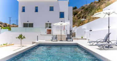 Three Bed luxury Villa In Kissonerga, Paphos