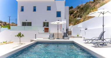 Three Bed luxury Villa In Kissonerga, Paphos