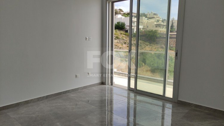 LUXURY THREE BEDROOM KEY READY VILLA WITH UNOBSTRUCTED SEA VIEWS!!