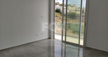 LUXURY THREE BEDROOM KEY READY VILLA WITH UNOBSTRUCTED SEA VIEWS!!