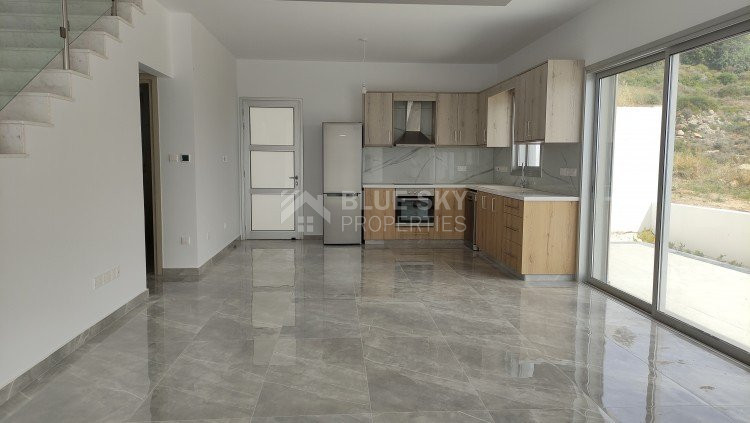 LUXURY THREE BEDROOM KEY READY VILLA WITH UNOBSTRUCTED SEA VIEWS!!