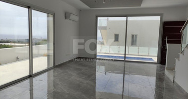 LUXURY THREE BEDROOM KEY READY VILLA WITH UNOBSTRUCTED SEA VIEWS!!