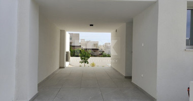 LUXURY THREE BEDROOM KEY READY VILLA WITH UNOBSTRUCTED SEA VIEWS!!