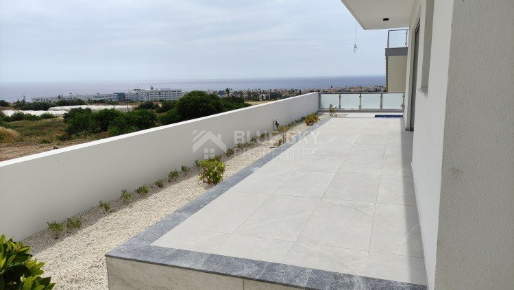 LUXURY THREE BEDROOM KEY READY VILLA WITH UNOBSTRUCTED SEA VIEWS!!