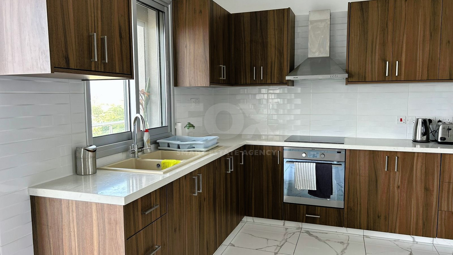LUXURY THREE BEDROOM KEY READY VILLA WITH UNOBSTRUCTED SEA VIEWS!!