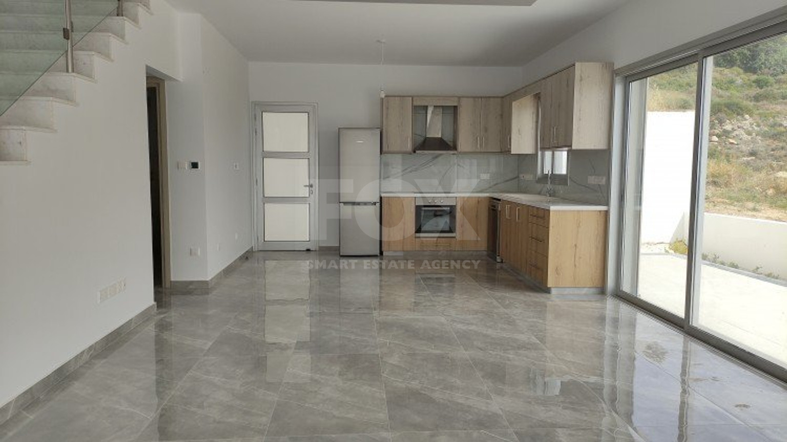 LUXURY THREE BEDROOM KEY READY VILLA WITH UNOBSTRUCTED SEA VIEWS!!