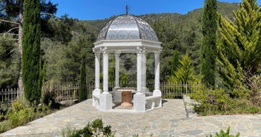 Luxury Viila with guest house in Moniatis with its own private grounds of landscaped gardens engulfed by forest trees.