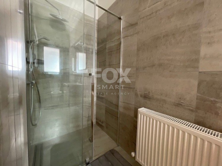 Casa 5 habitaciones 350 m² en Moniatis, Chipre