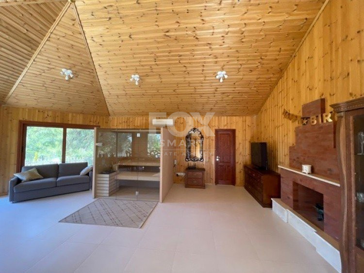 Casa 5 habitaciones 350 m² en Moniatis, Chipre