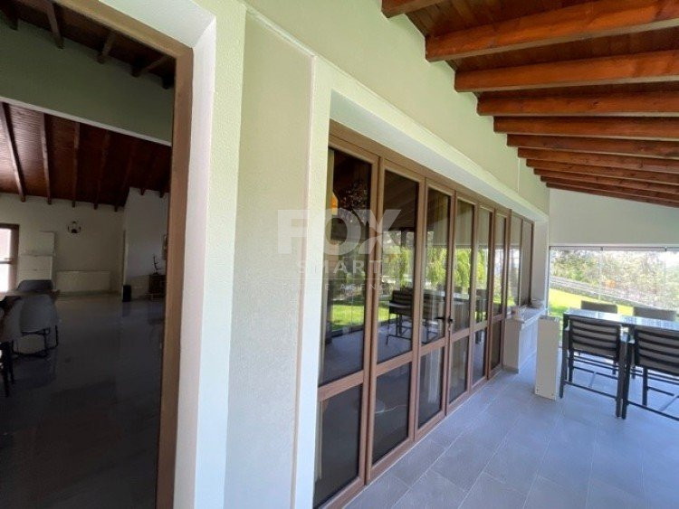 Casa 5 habitaciones 350 m² en Moniatis, Chipre