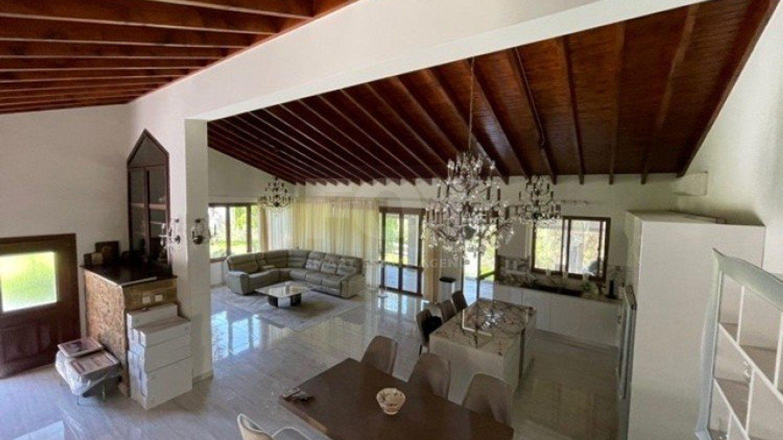 Luxury Viila with guest house in Moniatis with its own private grounds of landscaped gardens engulfed by forest trees.