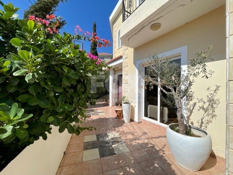 4 Bed House For Sale In Agia Fylaxis Limassol Cyprus