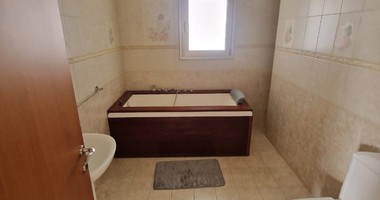 Five Bedroom House for rent In Asomatos