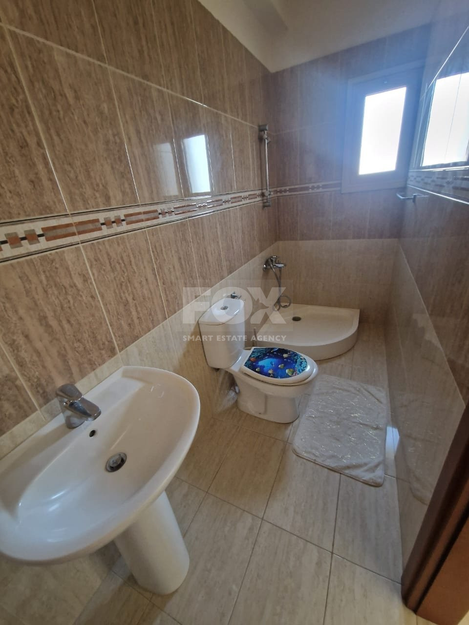 Five Bedroom House for rent In Asomatos