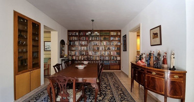 Do you wish to own this Superb Villa in Moniatis with a private road & big garden?
