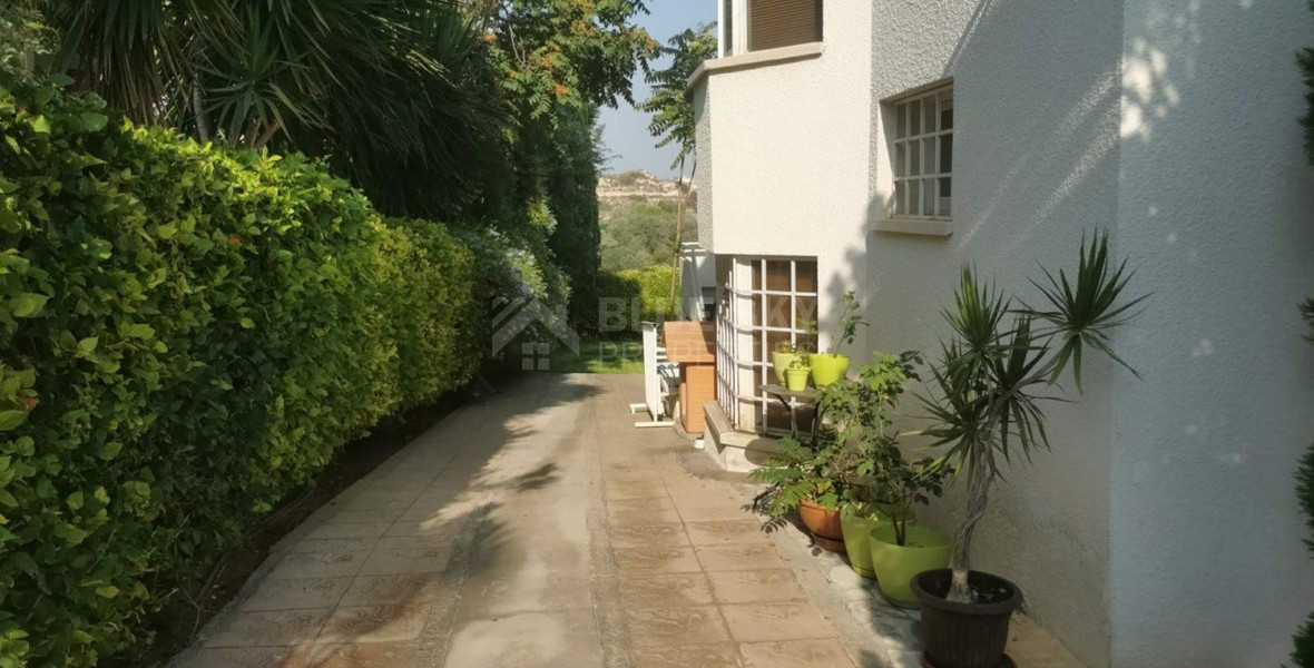 5 Bed House To Rent In Agios Tychon Limassol Cyprus