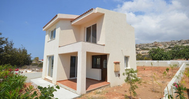 Three Bedroom House for sale In Pegeia Paphos