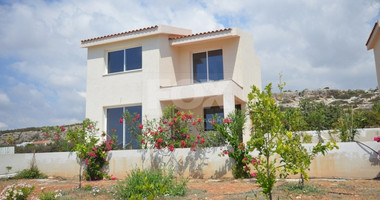Three Bedroom House for sale In Pegeia Paphos