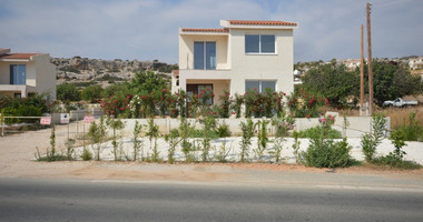 Three Bed House in Pegeia, Paphos