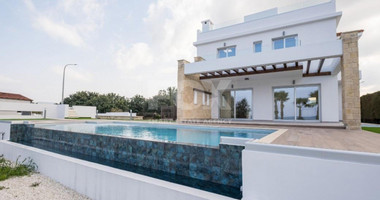 Three bedroom Luxury Villa in Latchi - Paphos