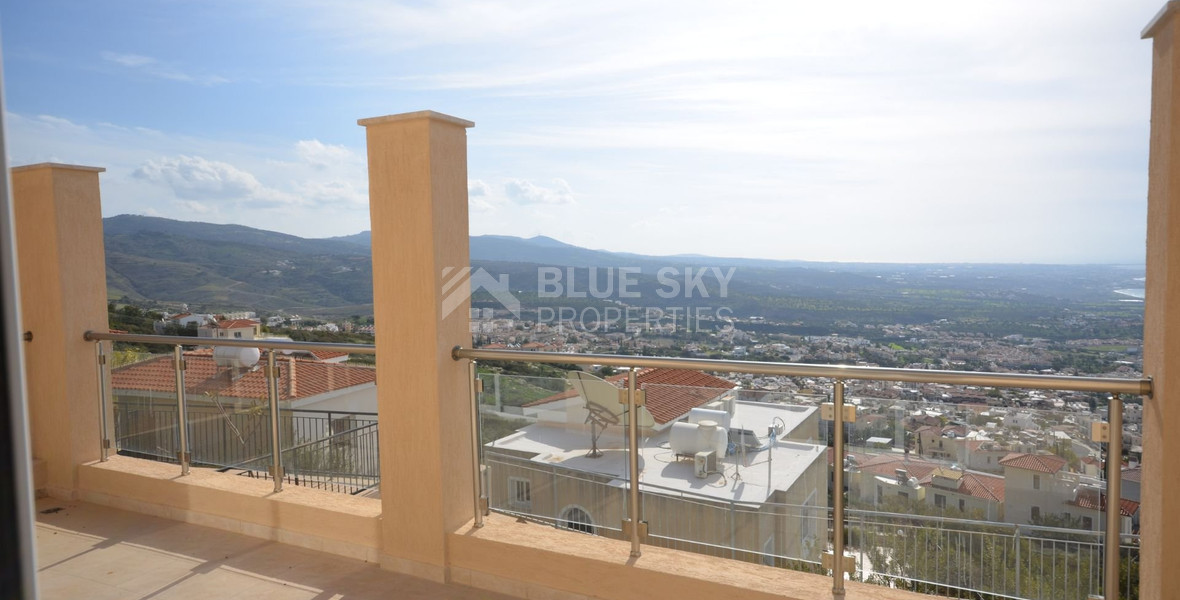 For sale, Luxury six bedroom villa in Peyia with panoramic sea views, private pool, landscaped gardens, and self-contained granny flat in Peyia , Paphos