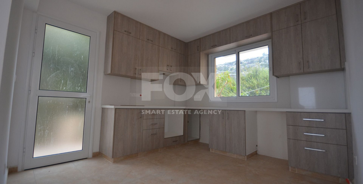 Six Bed House In Pegeia Paphos