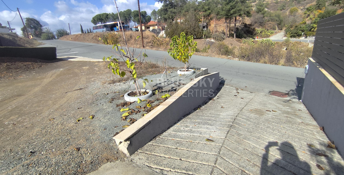 Nice three  Bedroom  House For Sale In Kalo Chorio Lemesou Limassol Cyprus