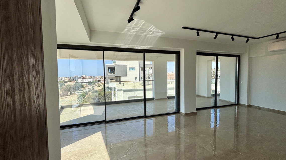 Modern 2 Bedroom Apartment in Limassol, Ekali