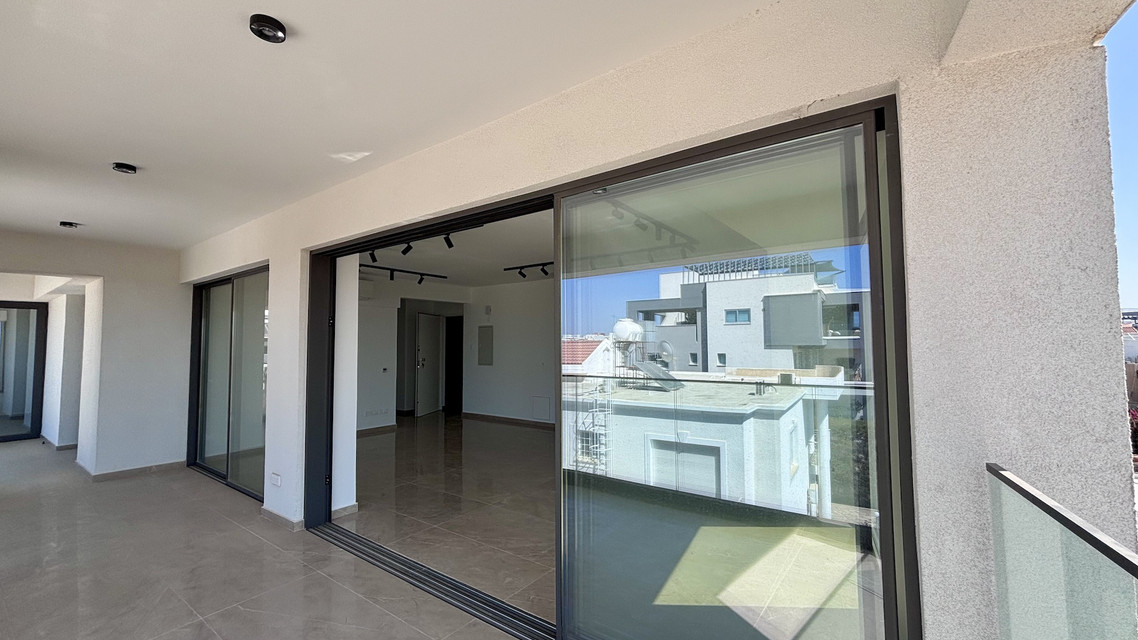 Modern 2 Bedroom Apartment in Limassol, Ekali