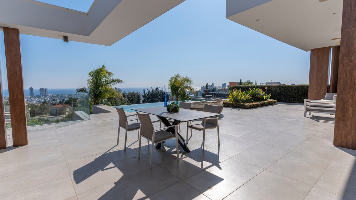 Modern 6 Bedroom Villa with Sea View in Limassol, Paniotis
