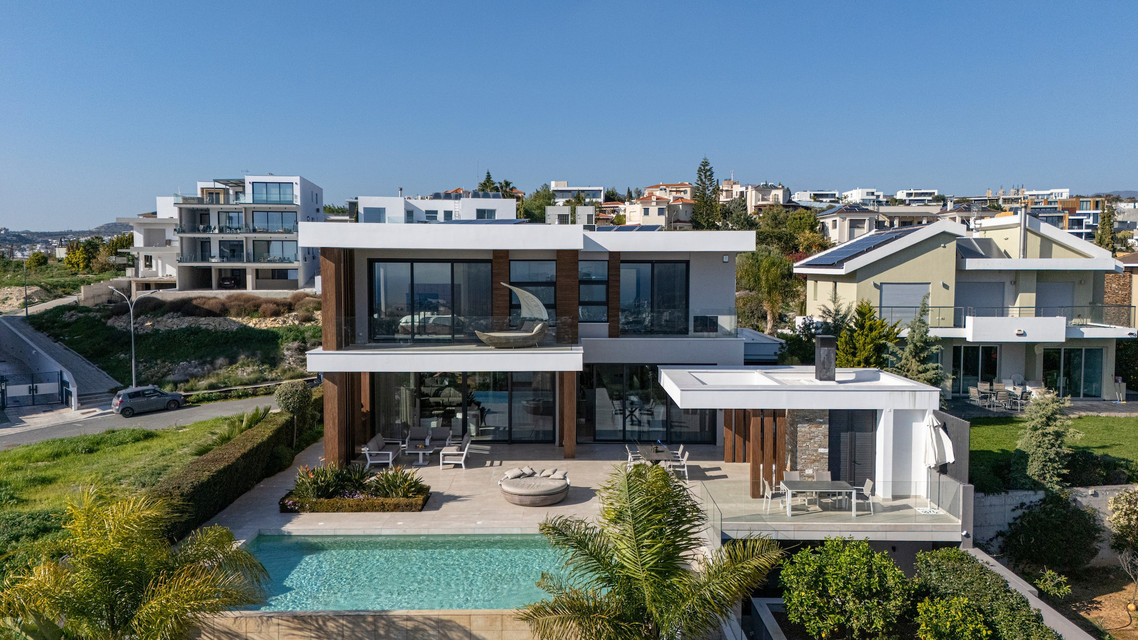 Modern 6 Bedroom Villa with Sea View in Limassol, Paniotis