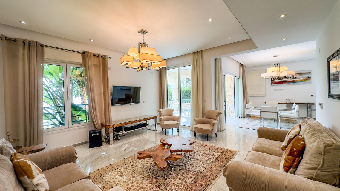 5 Bedroom Seafront Villa in Limassol Marina