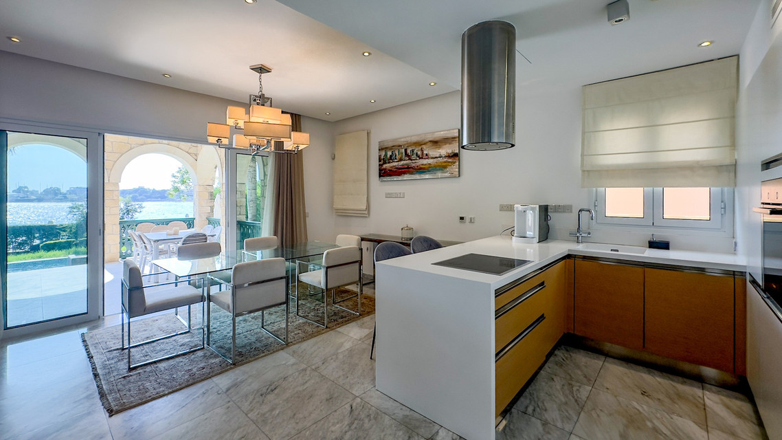 5 Bedroom Seafront Villa in Limassol Marina
