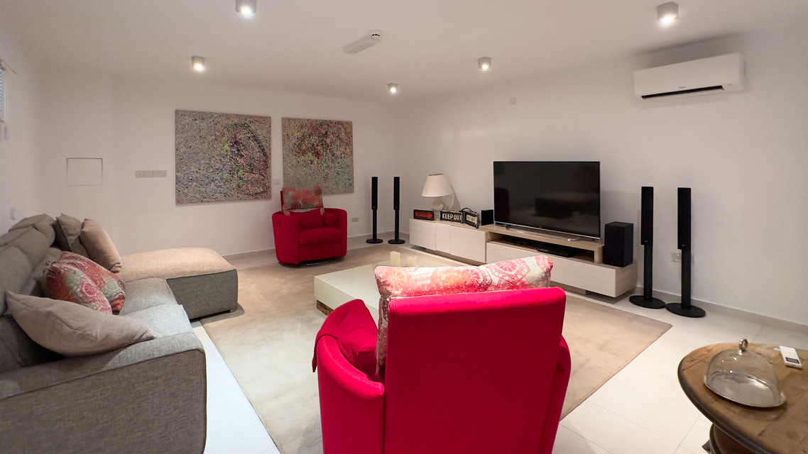 5 Bedroom Seafront Villa in Limassol Marina