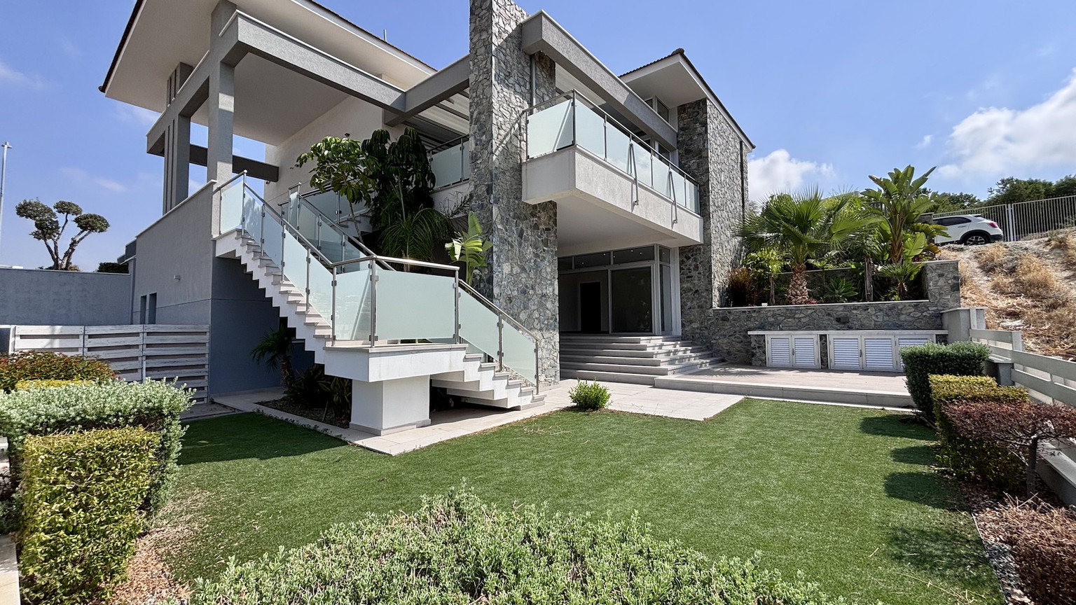 Modern 3+1 Bedroom Villa with Sea View in Limassol, Agia Fyla