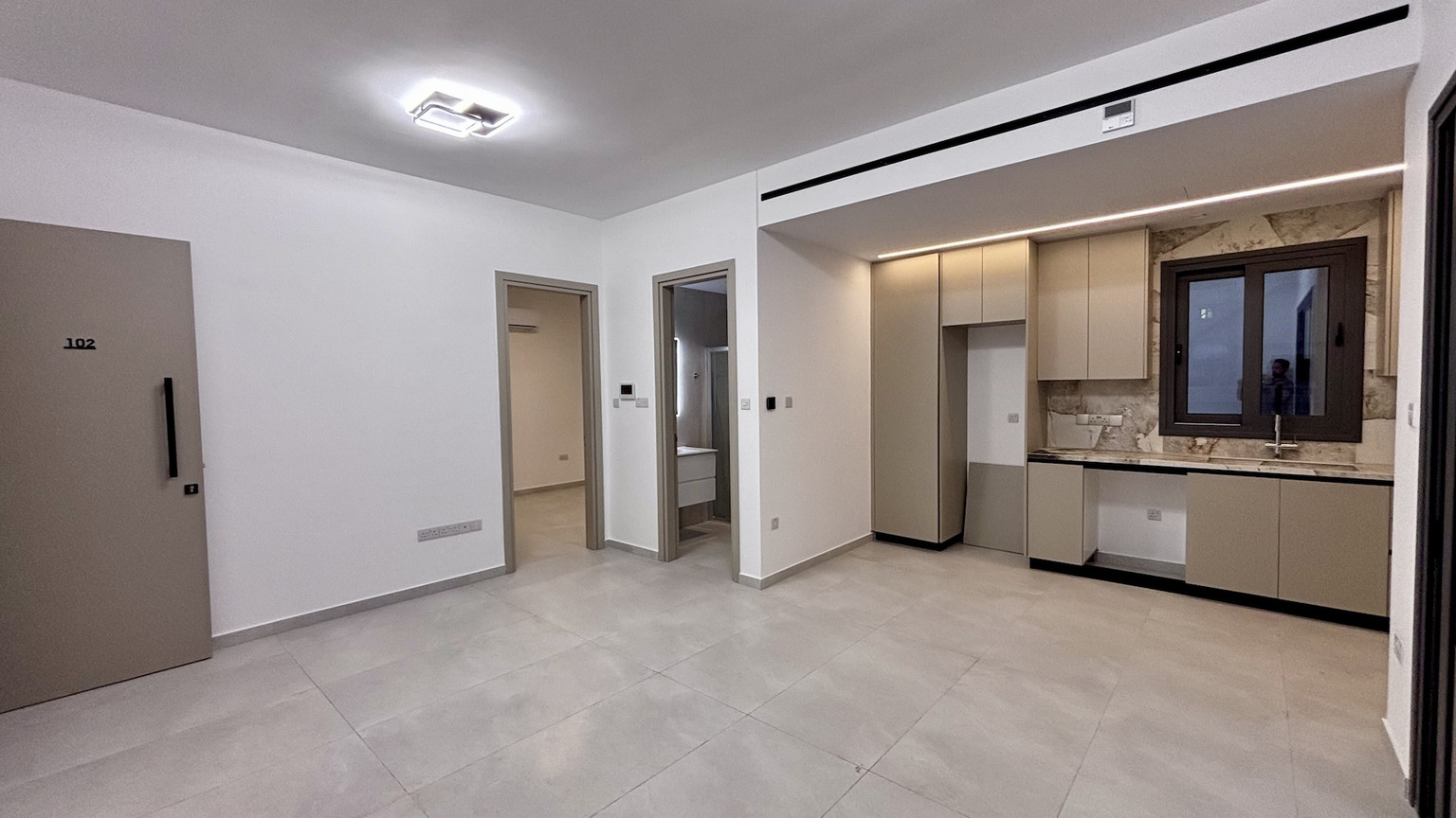 Modern One Bedroom Apartment in Central Neapolis Area