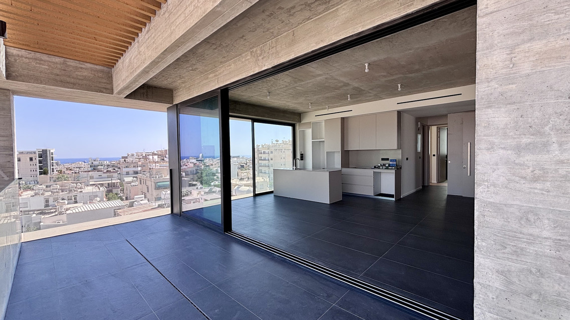 Modern 2 Bedroom Penthouse Apartment for Rent in Limassol, Mesa Geitonia
