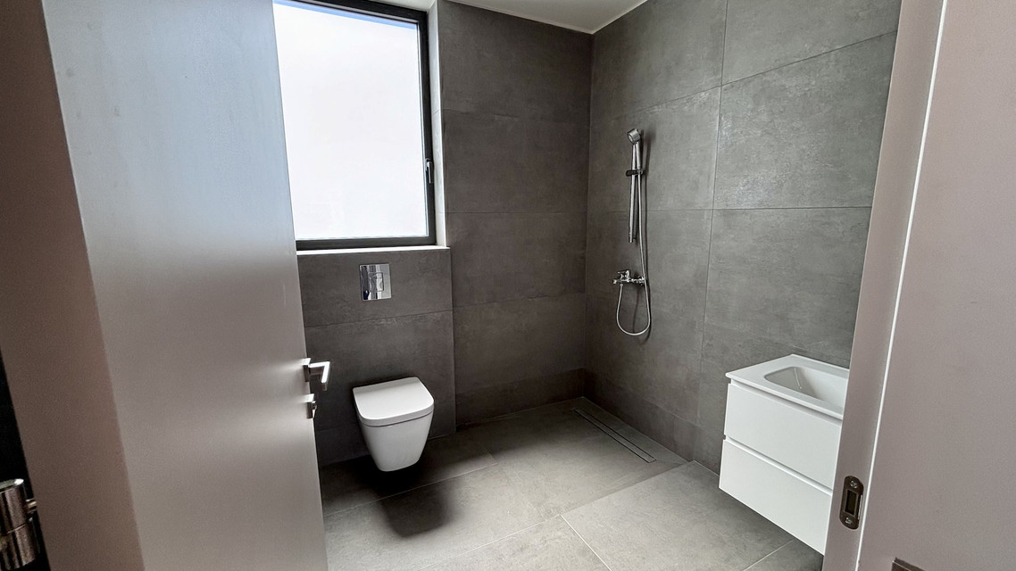 Modern 2 Bedroom Penthouse Apartment for Rent in Limassol, Mesa Geitonia