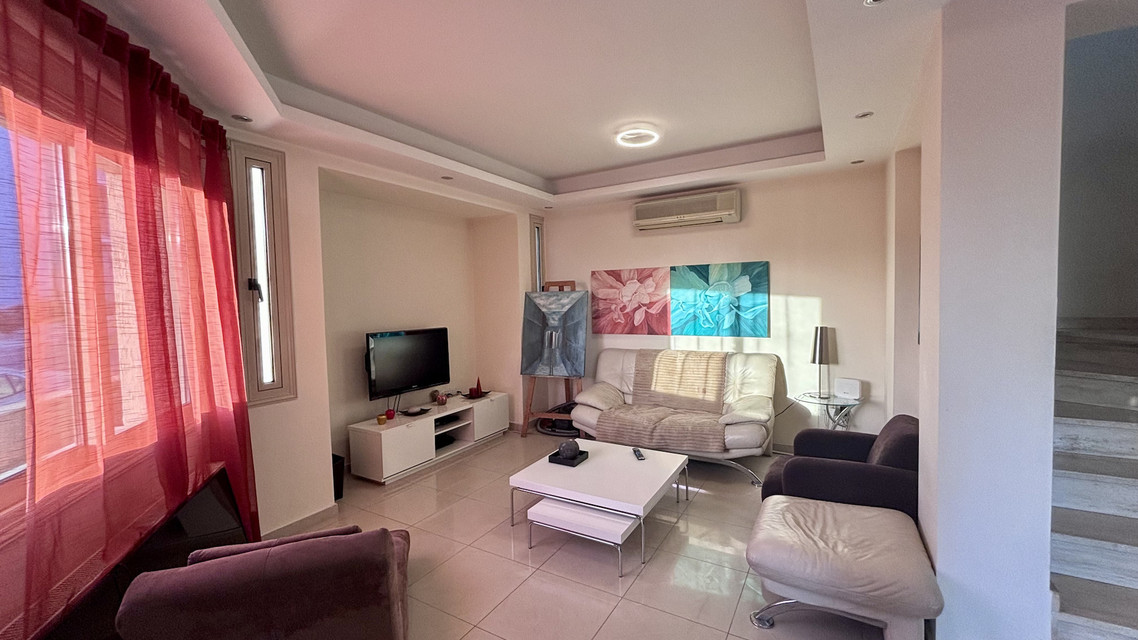 Spacious 3 Bedroom House in Limassol, Agios Athanasios