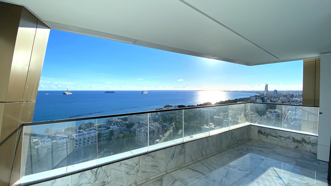 Modern 2 Bedroom Seafront Apartment in Limassol, Potamos Germasogias