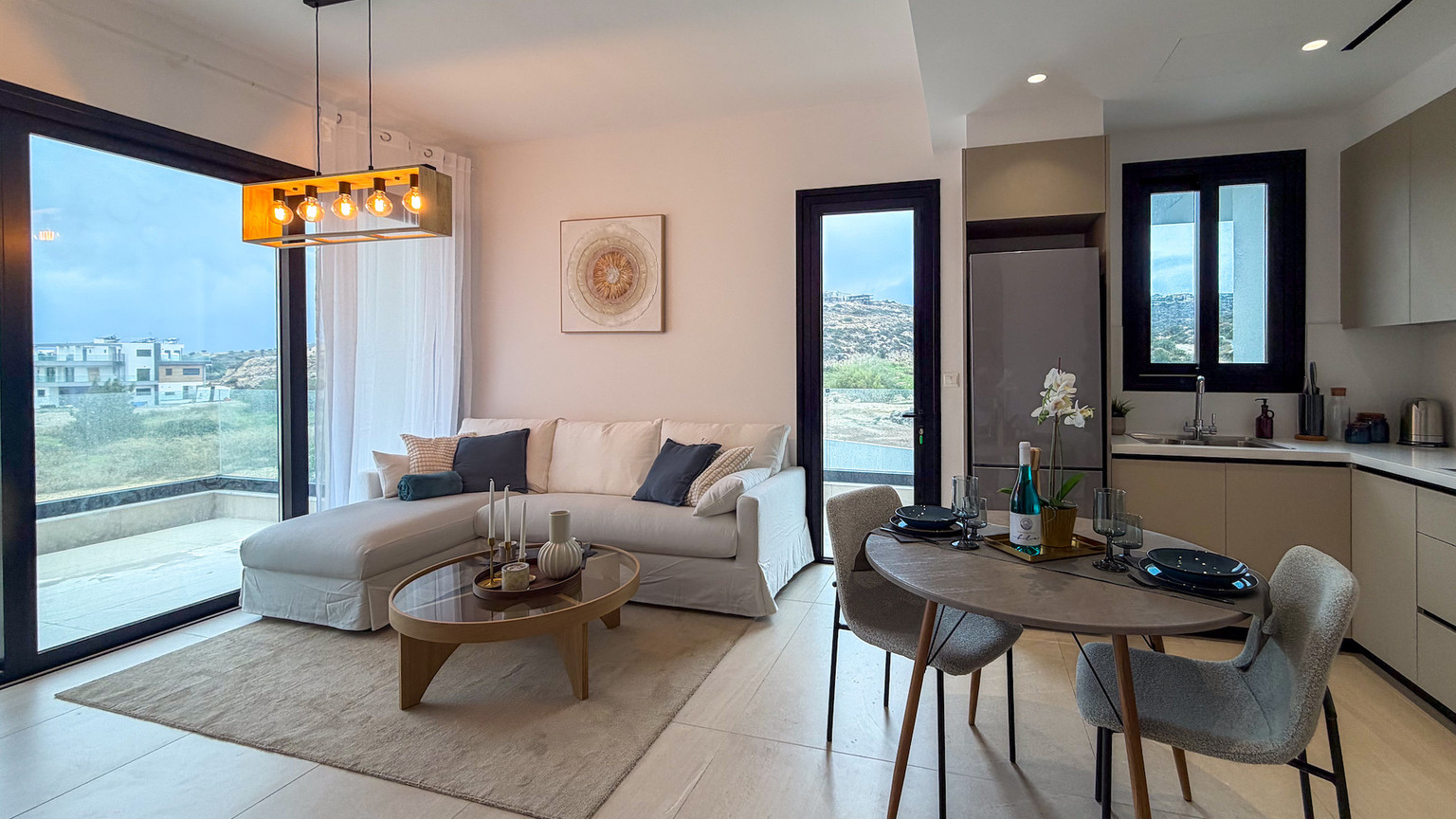 Modern Furnished 1 Bedroom Apartment in Panthea