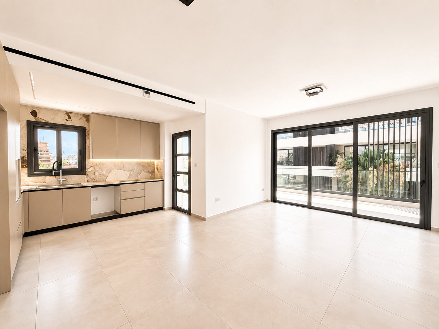 Modern 2 Bedroom Apartment in Limassol, Neapolis