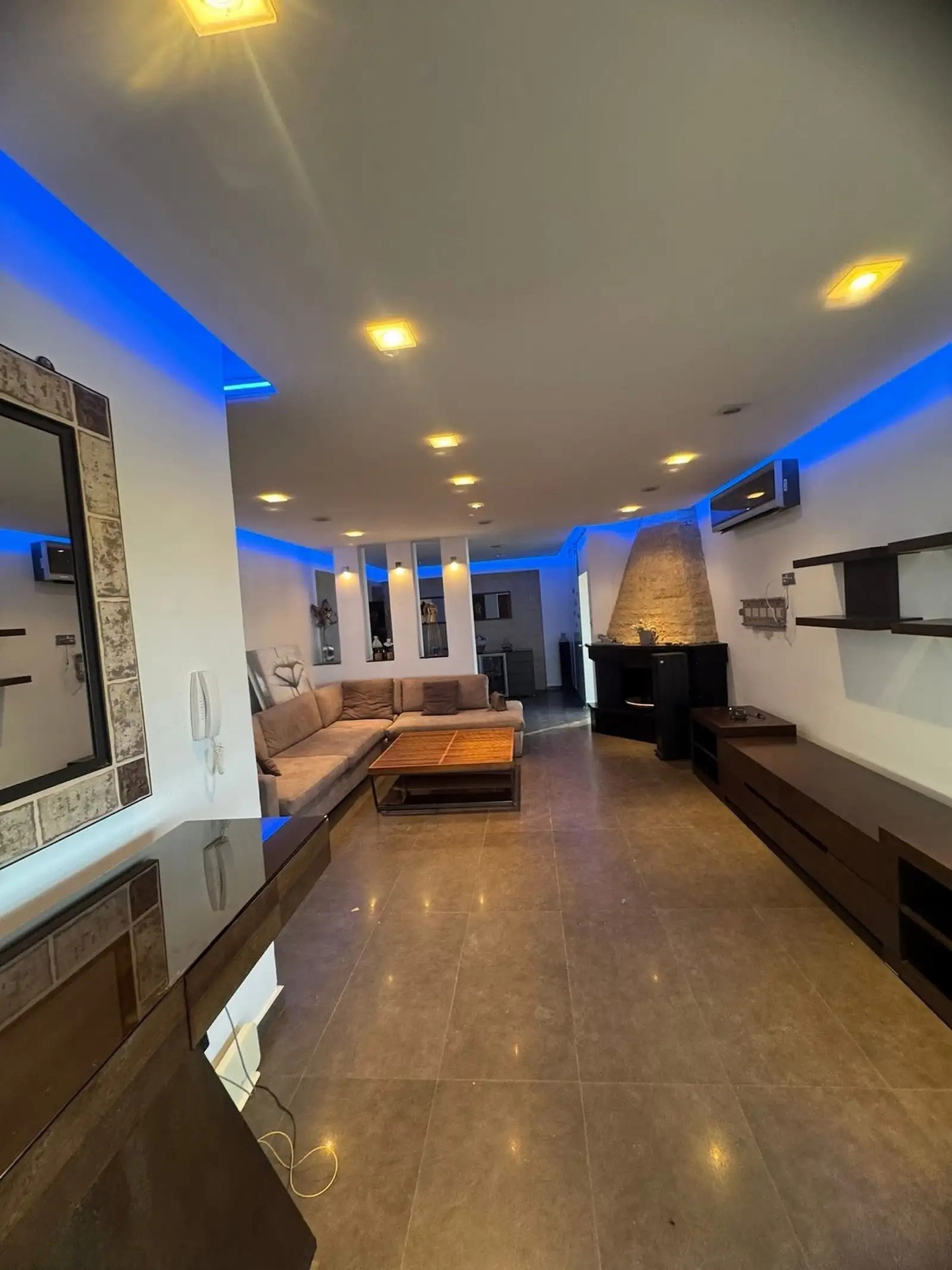 Spacious Penthouse with Panoramic Views in Mesa Geitonia, Limassol