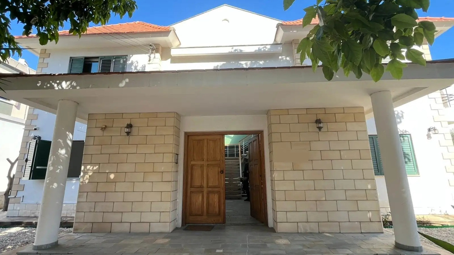 Spacious 6-Bedroom Detached Home in Central Limassol – Perfect for Families or Professional Use
