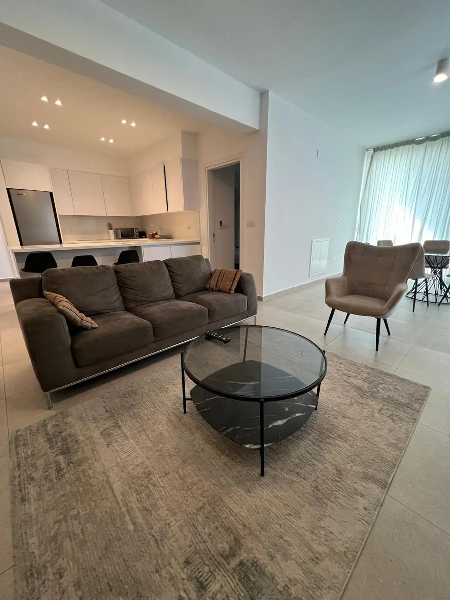 Modern 2-Bed Apartment in Agia Zoni, Limassol