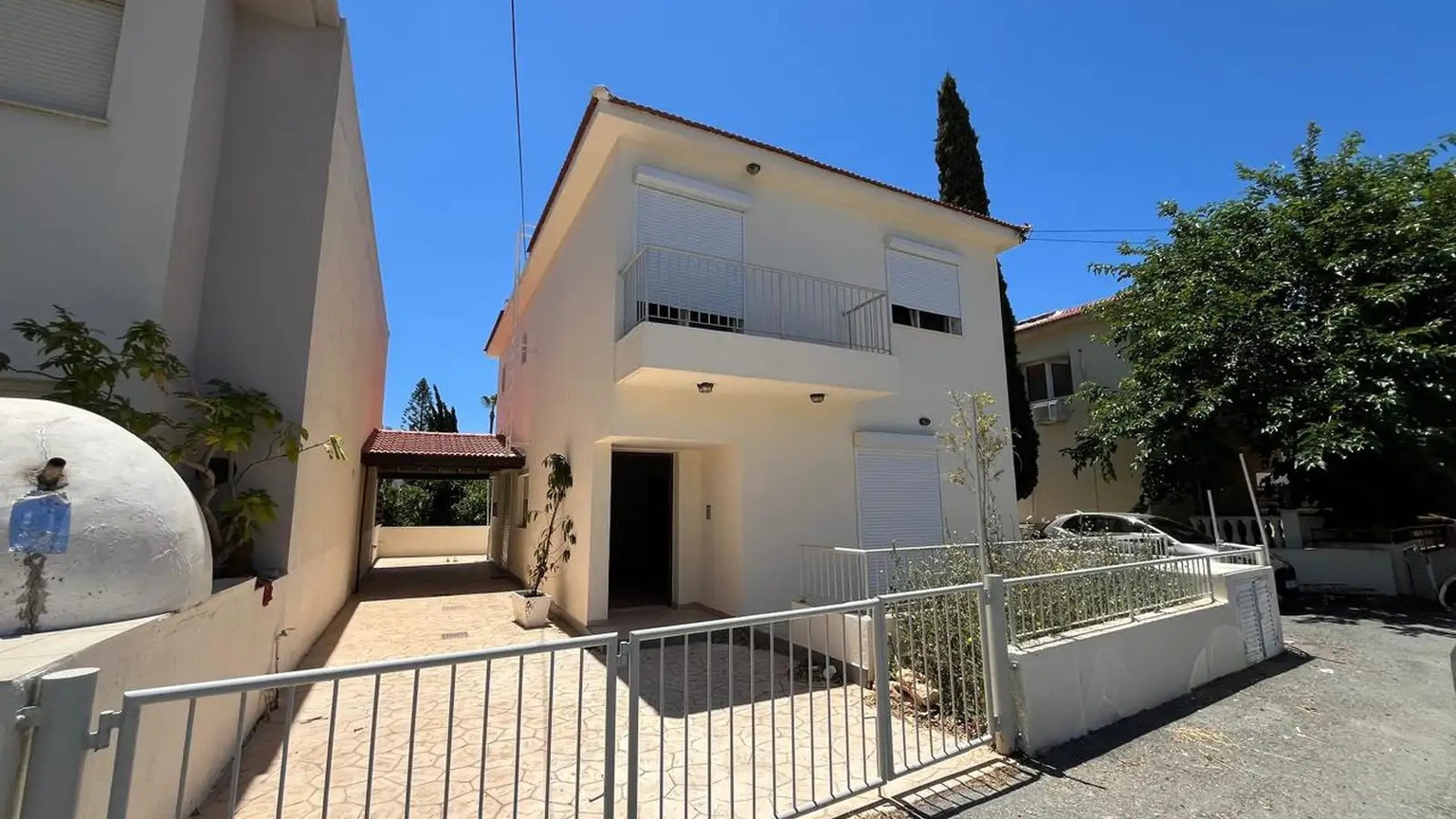 Modern 3-Bedroom Villa in Ypsonas – Fully Furnished and Pet-Friendly